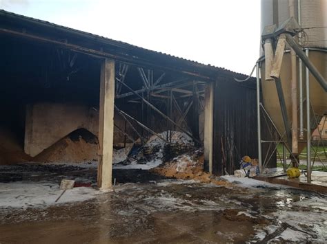 Scheunenbrand verursacht hohen Sachschaden Einsatzbericht Dombühl