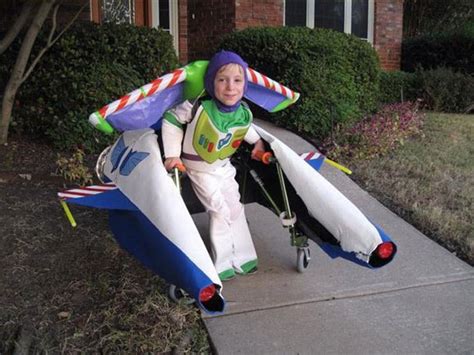 20 Awesome Parents Who Made Brilliant Halloween Costumes For Kids And ...