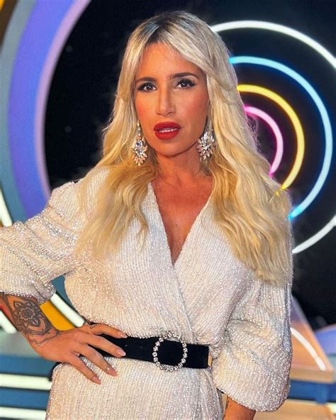 Flor Peña y una sorpresa que no se esperaba en América TV - Minuto Neuquen