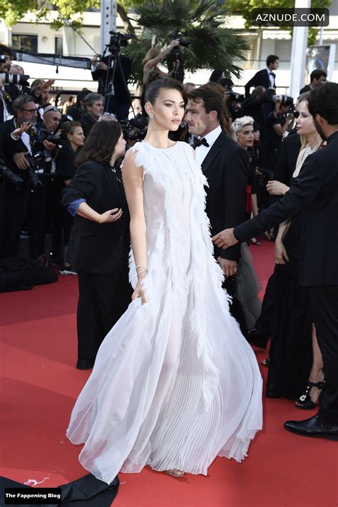 Georgia Fowler Sexy Seen Flashing Her Nude Tits At The Screening Of Elvis In Cannes AZNude