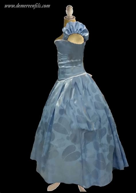 Robe De Bal Bleu Ciel Demereenfils Blog Couture A Quatre Mains