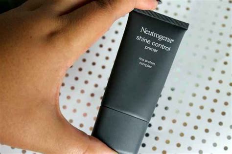 Neutrogena Had The Sleeper Hit Of The Primers Primer For Oily Skin