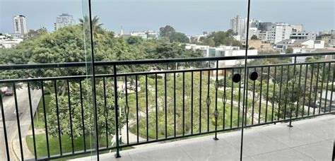 Venta Moderno Departamento De Estreno Con Terraza Frente A Parque