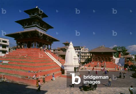 Image Of Nepal Der Maju Dega Tempel Links Kamdev Tempel Wei Es