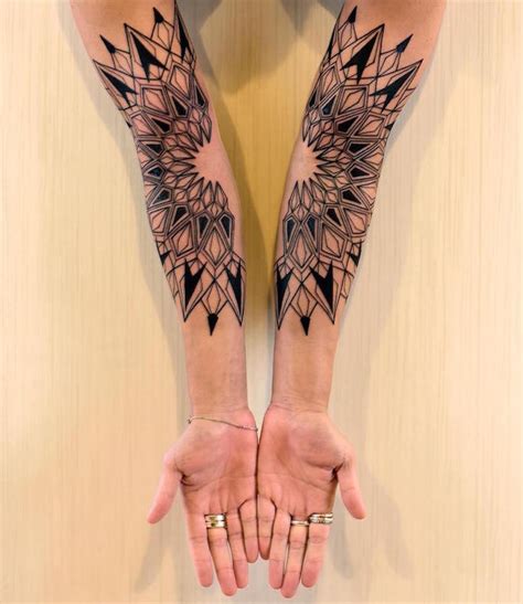 Gorgeous Tattoos Inspired By The Repeated Patterns Of Nature1 Fubiz Media