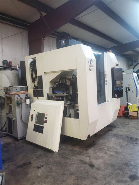 MAKINO E 33 Machining Centers Vertical Machine Hub