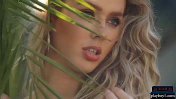Petite Body Blondes Get Naked For The Cameras Of Playboy XNXX
