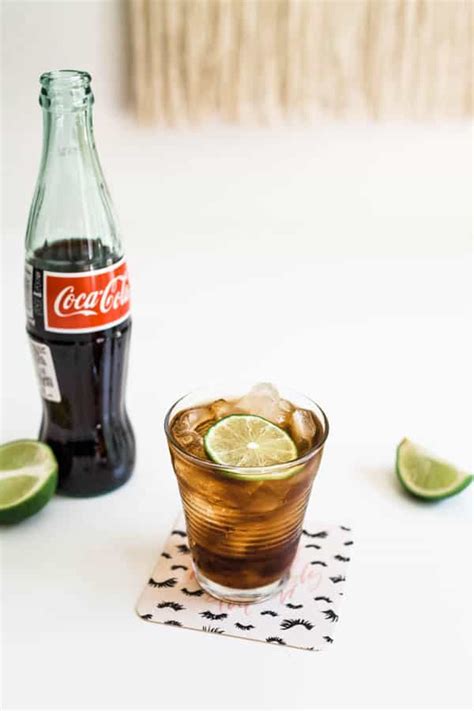 Stupid Easy Vodka and Coke Cocktail Idea | Cupcakes and Cutlery