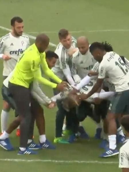 Egídio relembra trote em Roger Guedes no Palmeiras Muito folgado