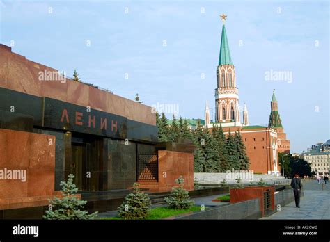 Lenins tomb Fotos und Bildmaterial in hoher Auflösung Alamy