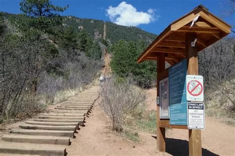 Manitou Incline Opens With Reservations 