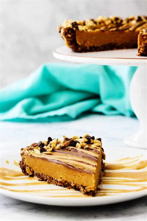 Delicious No Bake Peanut Butter Pie With Chocolate Rice Crispy Crust