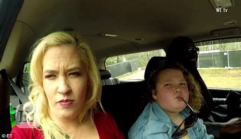 Mama June Arrives At Gma With Honey Boo Boo In Tow Daily Mail Online