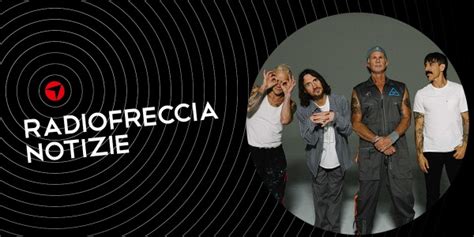 Red Hot Chili Peppers Guarda Il Video Della Cover Di Smells Like Teen Spirit Radiofreccia