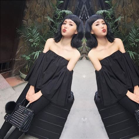 Tâm Tít khoe đường cong nuột nà với bikini Titanic Nơi mọi thứ được chia sẻ