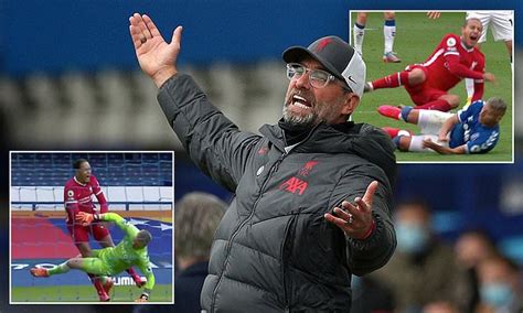 Jurgen Klopp Fears Major Double Injury Blow For Liverpool After Horror