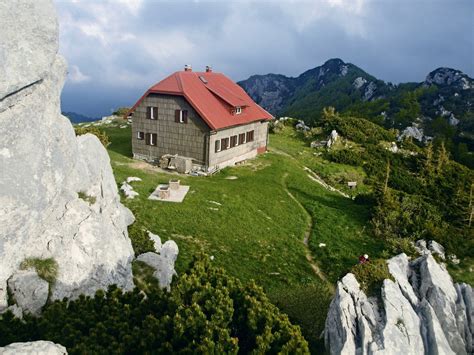 Berghütte Schlosserov Dom • Bewirtschaftete Hütte