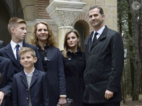 Photo L Infante Elena D Espagne La Princesse Letizia Le Prince