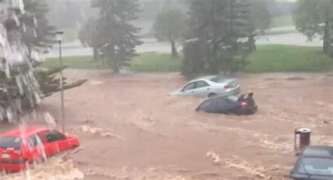 Video Australian Flood Washing Away Cars In Parking Lot Carsession