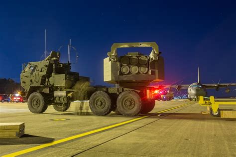 Marines With 214 Conduct A Live Fire Himars Raid United States