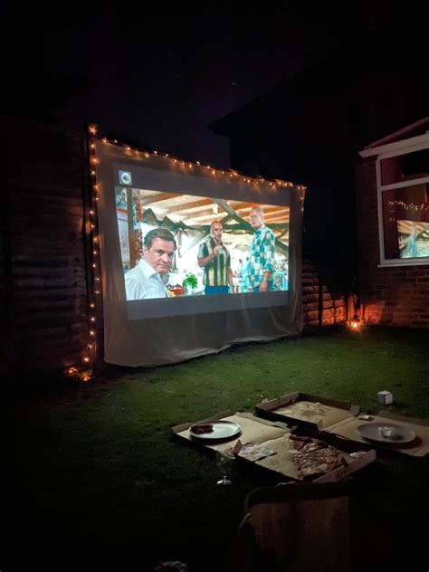 7 Garden Cinema Ideas To Host A Cinema Party At Home Artofit