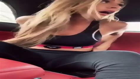 Perfect Blonde Cums In Parentâs Car