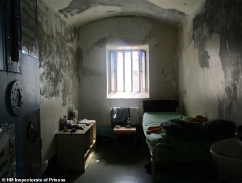 Life Inside Rat Infested Hmp Wandsworth Amid Calls For The Crumbling