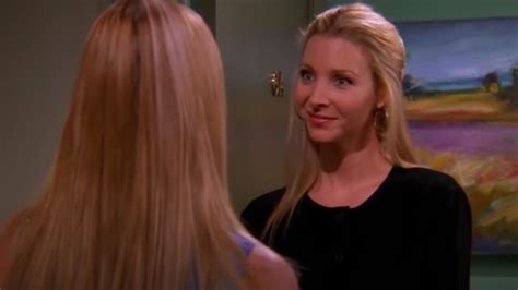 Lisa Kudrow Has A Bonkers Theory About Why Phoebe Has A Twin On Friends