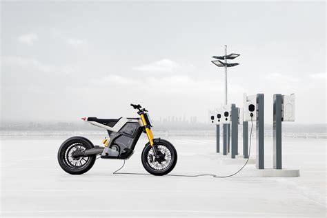 Concept E Motorcycle Rocks The Minimalist Look Is An Elegant Electric