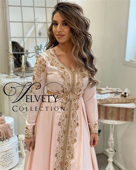 Caftan moderne pour mariée 2021 Catalogue Muhteşem makyaj Makyaj