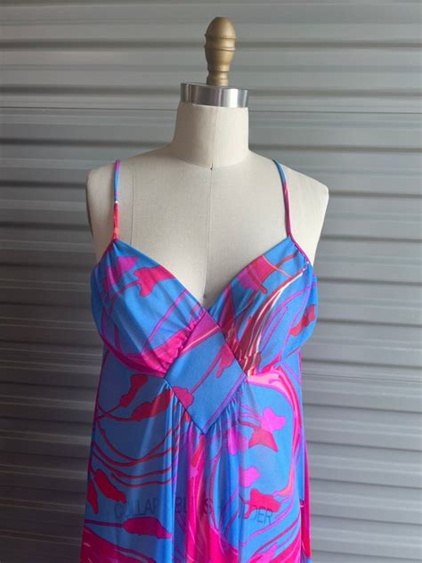 1970s Lingerie Set Gown And Robe Pink And Blue Psyche Gem