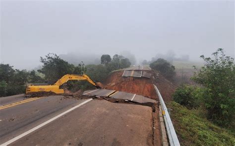 Cat Strofe No Rs Concession Ria Inicia Reconstru O De Trecho Da Rs