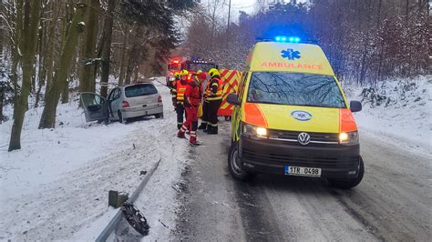 Hasi I Zasahovali U Dopravn Nehody V Odersk Sti Vesel Idi