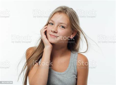 Photo Libre De Droit De Visage De Mignonnes Taches De Rousseur Belle