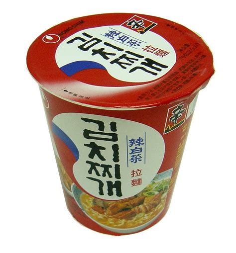 Nong Shim Cup Noodles Kimchi Flavor