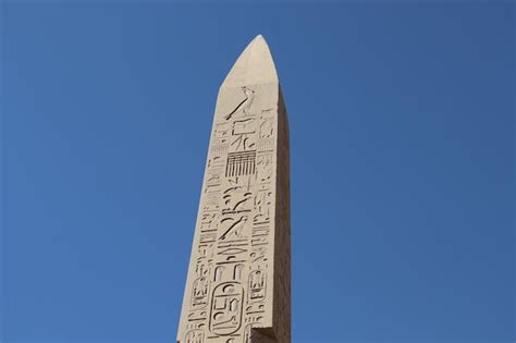 Belos Monumentos Eg Pcios Antigos No Templo De Karnak Em Luxor Egito