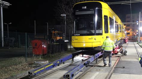 Dresden Termin für erste Linienfahrt der neuen Dresdner Straßenbahn