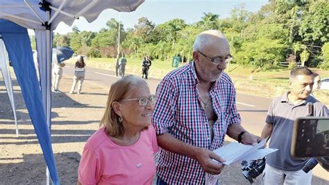 En Su Motorhome Recorren El Pa S A Su Ritmo El Territorio