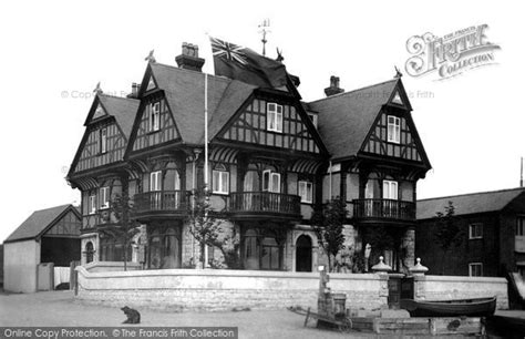 Photo of Brightlingsea, Anchor Hotel 1907 - Francis Frith