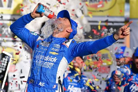 Kyle Larson Again Wins At Las Vegas To Keep Chevrolet Undefeated On