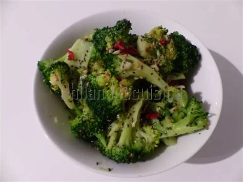 Brocoli Saut L Ail Et Aux Graines De S Same Et De Chia Recette