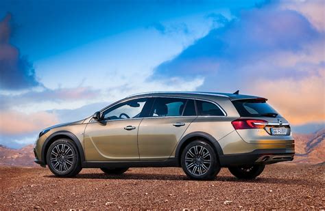 OPEL Insignia Country Tourer Specs Photos 2013 2014 2015 2016