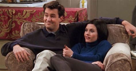 Friends When Does Chandler And Monicas Relationship Actually Start