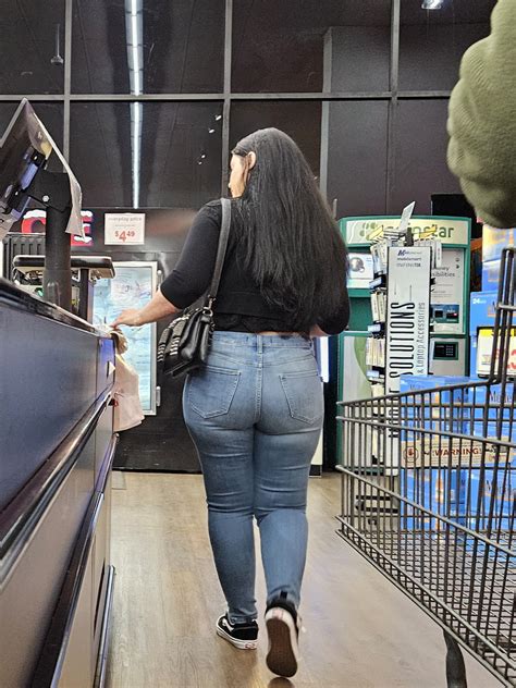 Juicy Booty Latina Denim OC Forum
