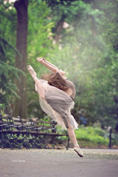 New York Ballet Photographer Dancer In Washington Sq