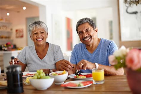 A guide to healthy eating for seniors - Boom Health Blog