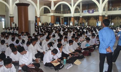 Fakultas Syariah Dan Hukum Gelar PBAK T A 2022 2023 FAKULTAS SYARIAH