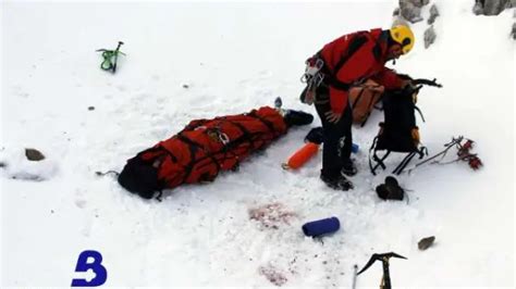 Herido Grave Un Excursionista De A Os Tras Sufrir Una Ca Da En Cabrales