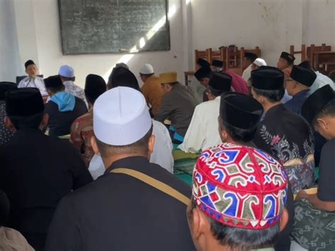 Pengajian Rutin Alumni Ikhlas Dalam Ibadah Pondok Pesantren