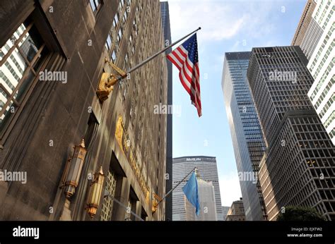 The Waldorf Astoria hotel, art deco New York Stock Photo - Alamy